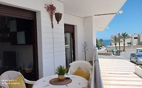LA PITA- Terraza con vistas al mar&parking, a 1 min de la playa
